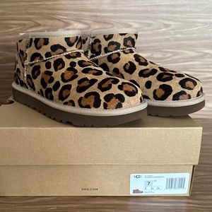 NEW Ultra Mini Spotty Leopard UGG Size 7